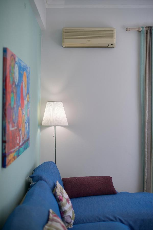 Venias Two-Bedroom Apartment Kallimarmaro And Zappeio Area Athene Buitenkant foto
